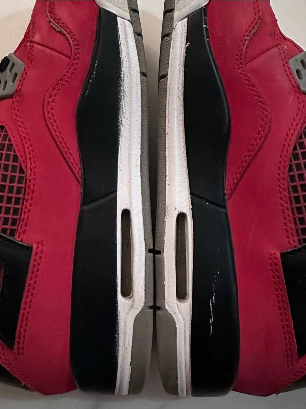 Air Jordan 4 Retro GS Toro Bravo 2013 Size 5Y / 6.5W